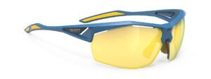 משקפי השמש  Sydus של Rudy Project  מק"ט SQ010549-0000 מסגרת כחולה ועדשות פוליקרבונט עם ציפוי מראה בגוון צהוב.